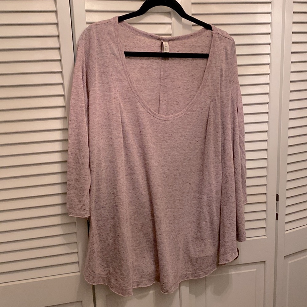 We The Free w 3/4 length sleeve Size L